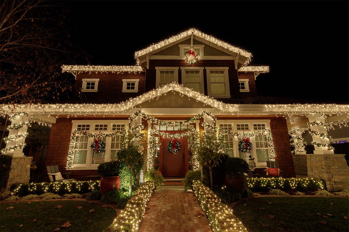 Classic white roofline installation example